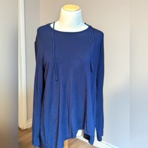 Women's long sleeve asymmetrical top size XL